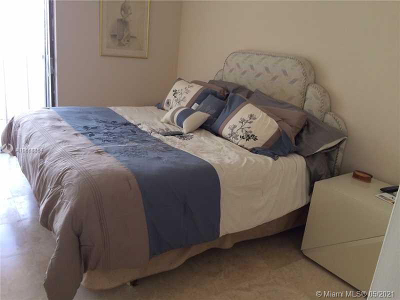 Photo of 19355 TURNBERRY WY #22C, Aventura, Florida, 33180 - Bedroom