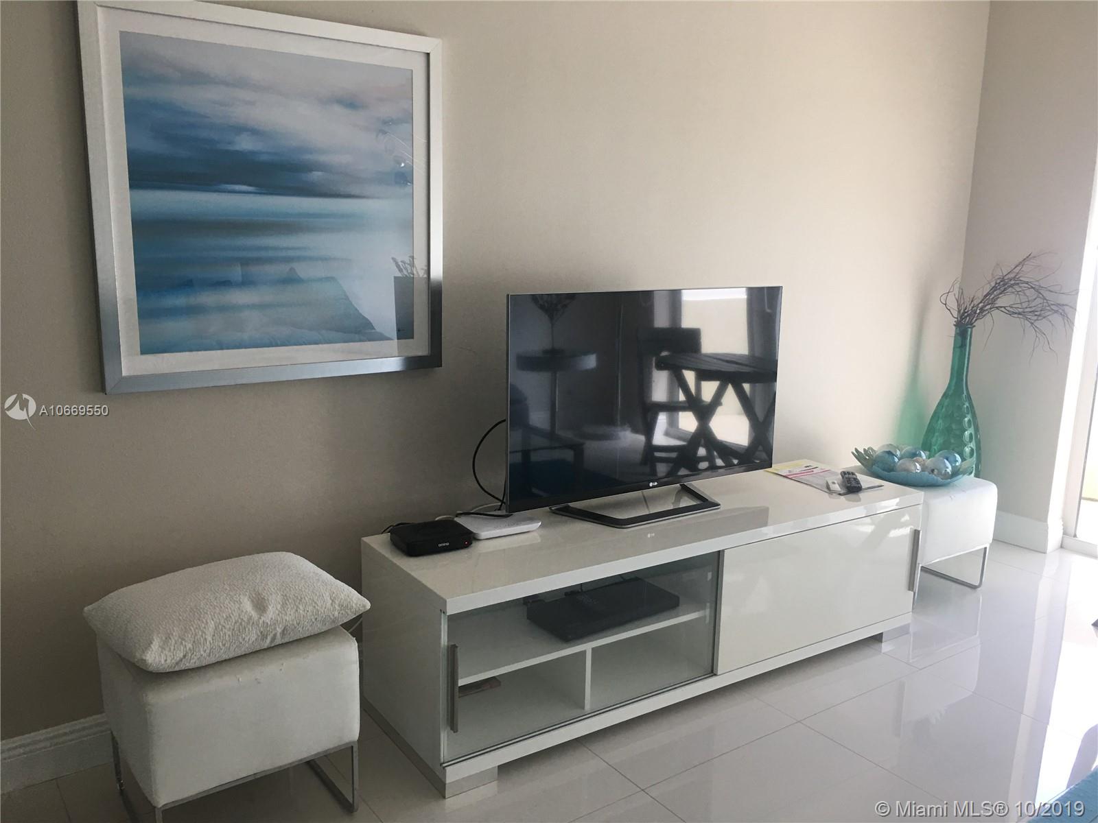 Photo of 3001 OCEAN DR #1623, Hollywood, Florida, 33019 - Exterior Front