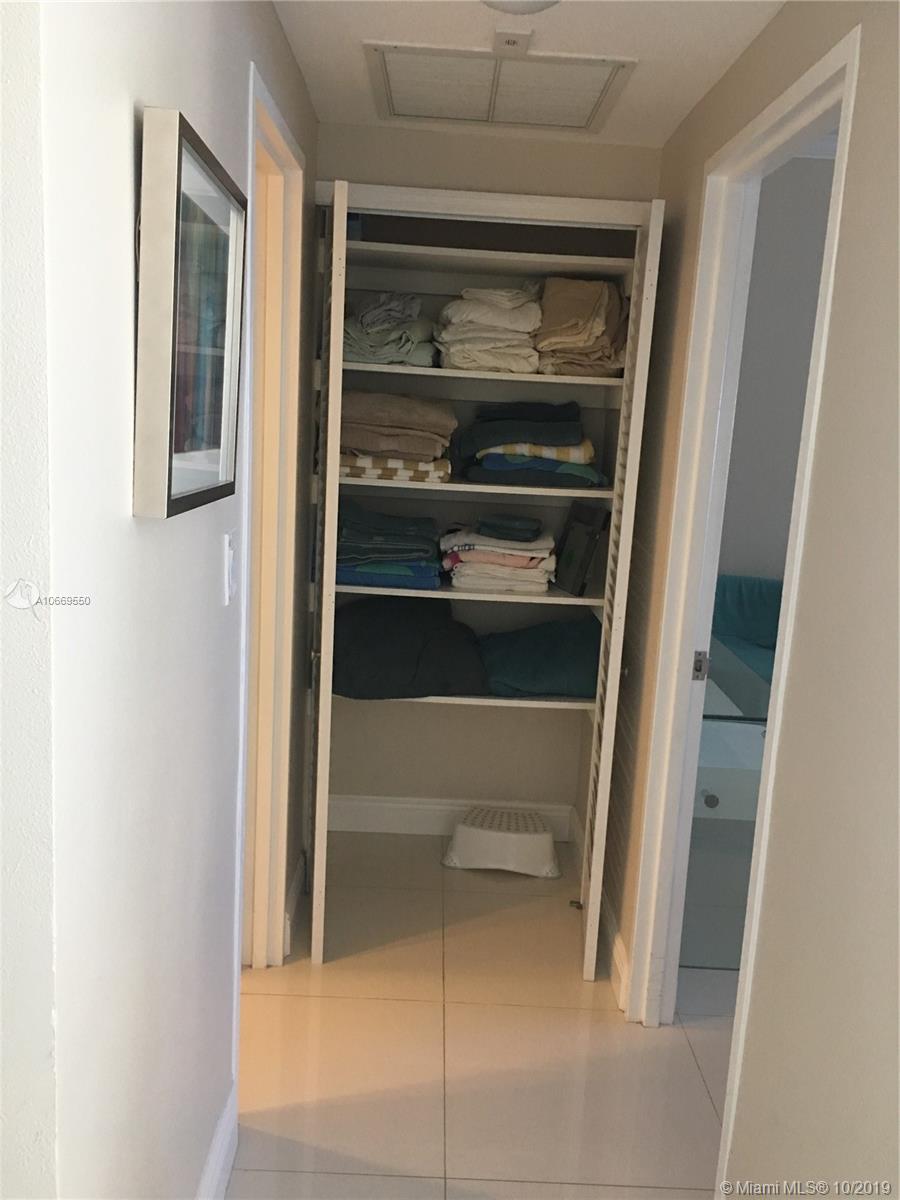 Photo of 3001 OCEAN DR #1623, Hollywood, Florida, 33019 -