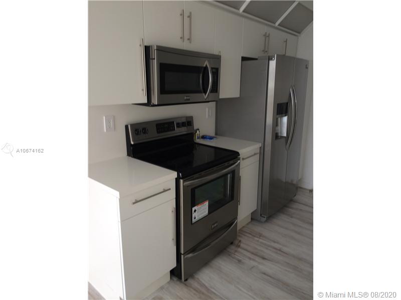 Photo of 19355 TURNBERRY WY #26L, Aventura, Florida, 33180 - Kitchen
