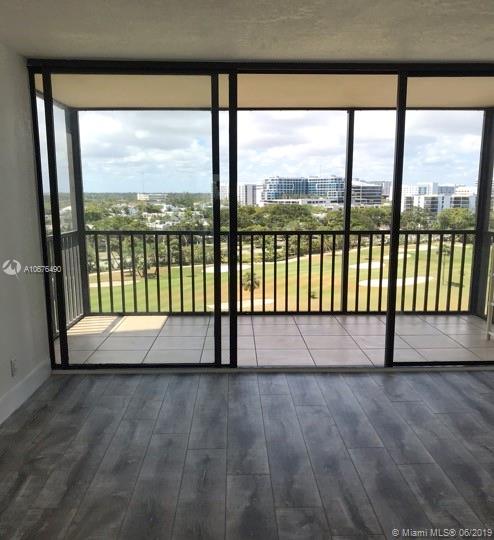 Photo of 20335 Country Club Dr #910, Aventura, Florida, 33180 -