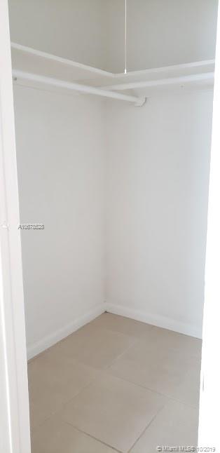 See details Building / sq. ft. $ 2019-07-01 0 Photo