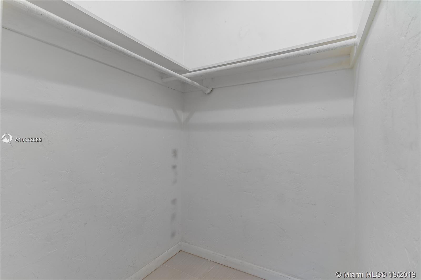 See details Building / sq. ft. $ 2019-07-01 0 Photo