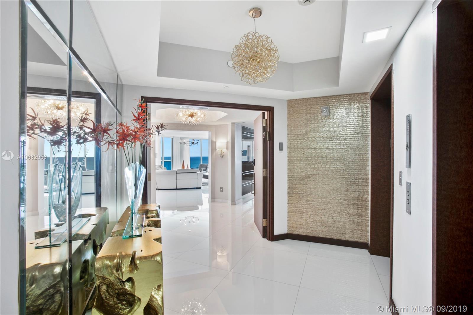 Photo of 2711 OCEAN DR #1902, Hollywood, Florida, 33024 -