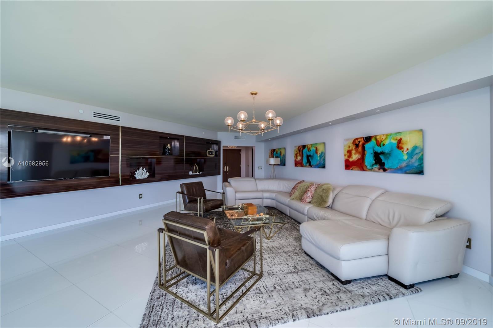 Photo of 2711 OCEAN DR #1902, Hollywood, Florida, 33024 -