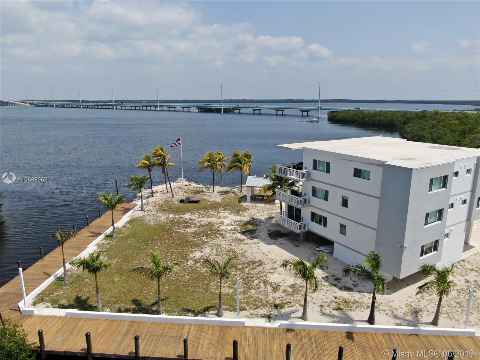 See details / 10500 sq. ft. $ 2020-06-09 0 Photo