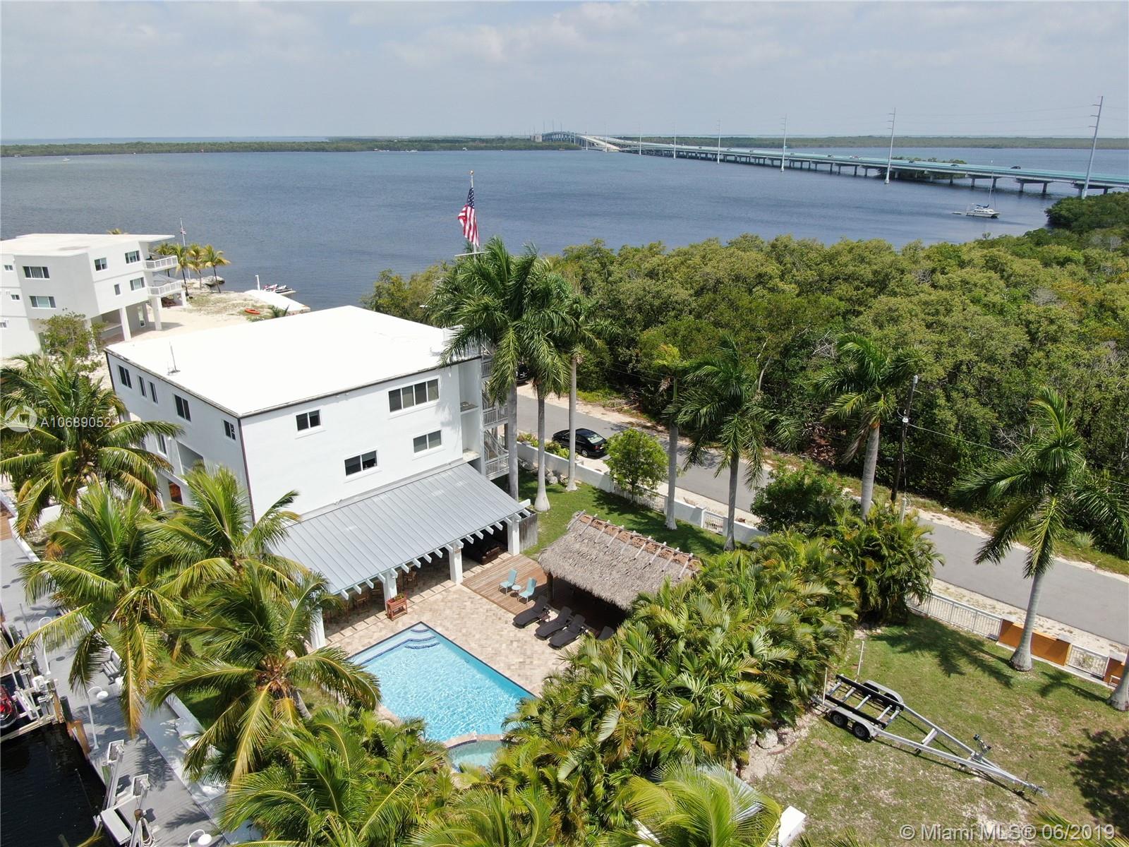 See details / 10500 sq. ft. $ 2020-06-09 0 Photo