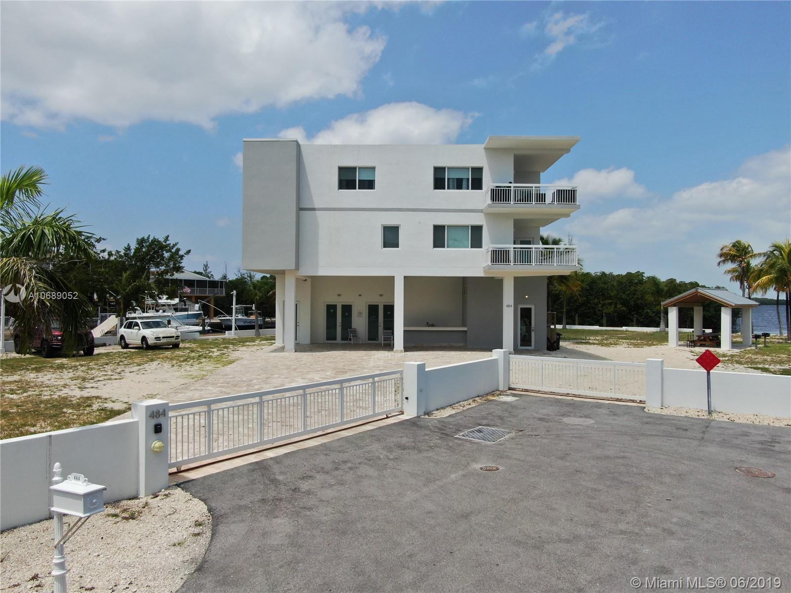 See details / 10500 sq. ft. $ 2020-06-09 0 Photo