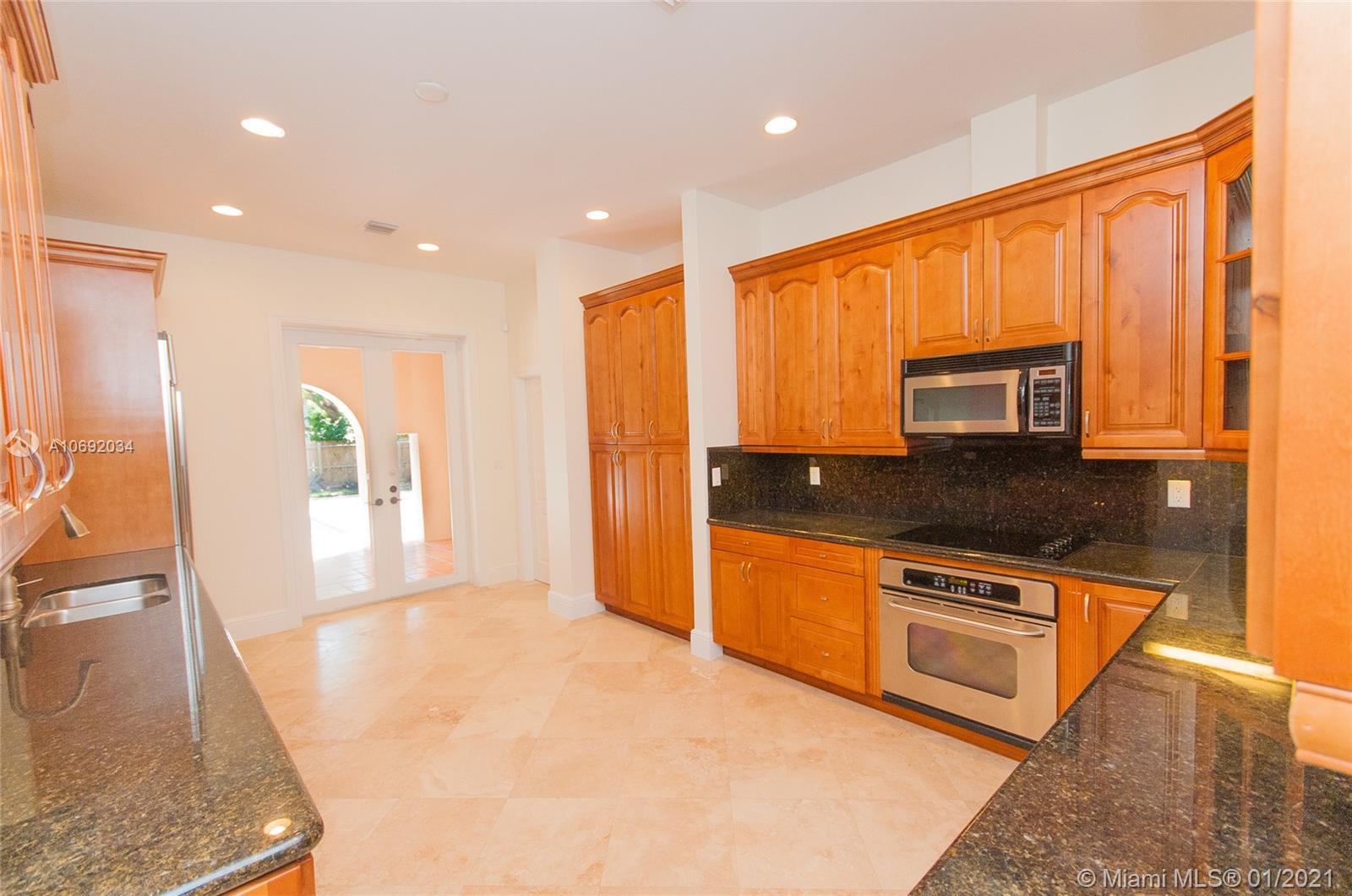 See details / 3515 sq. ft. $ 2021-02-19 0 Photo