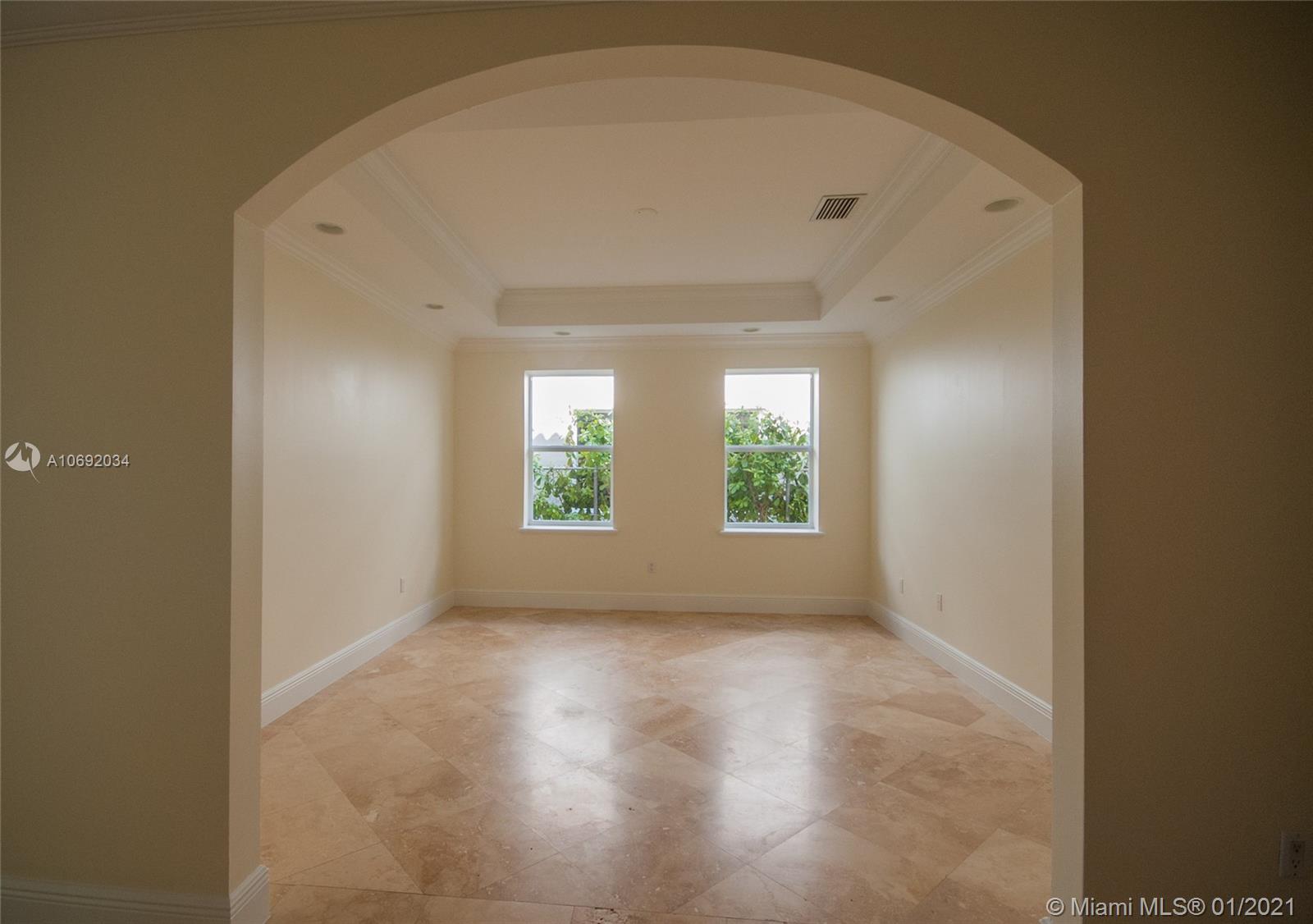 See details / 3515 sq. ft. $ 2021-02-19 0 Photo