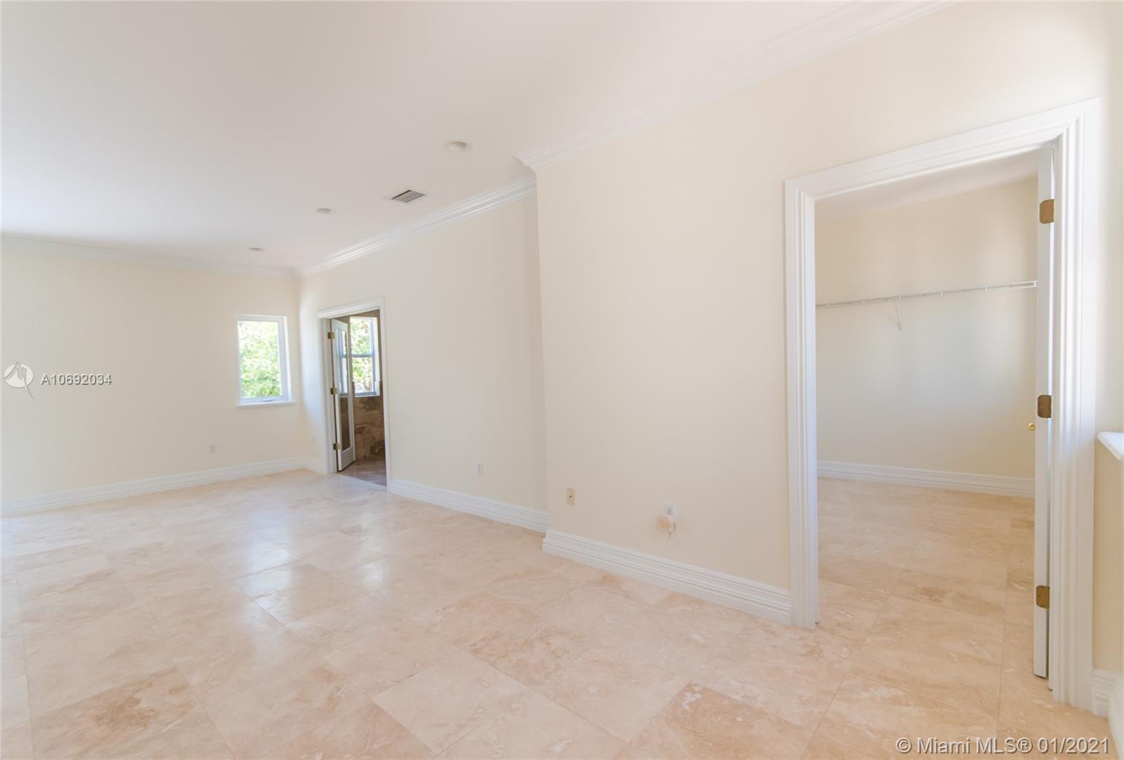 See details / 3515 sq. ft. $ 2021-02-19 0 Photo