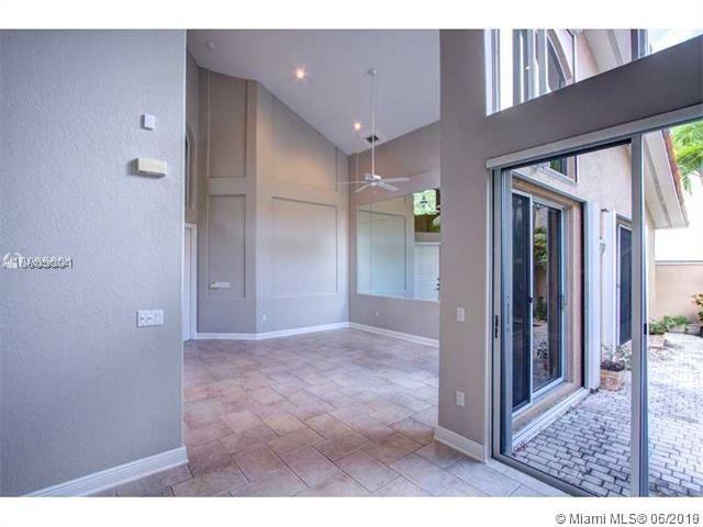 Photo of 1466 BREAKWATER TER, Hollywood, Florida, 33019 -