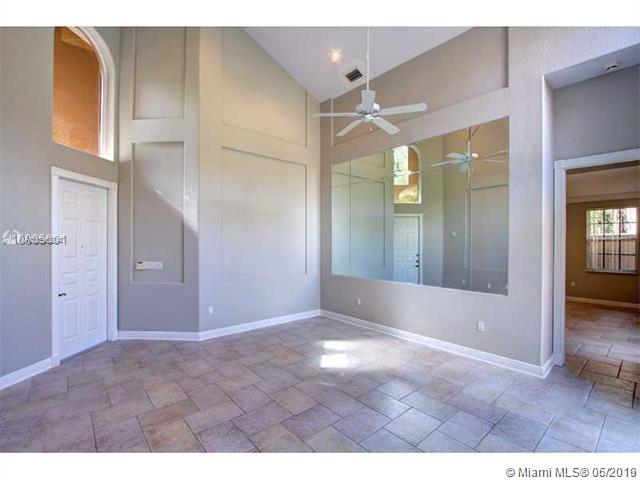 Photo of 1466 BREAKWATER TER, Hollywood, Florida, 33019 -