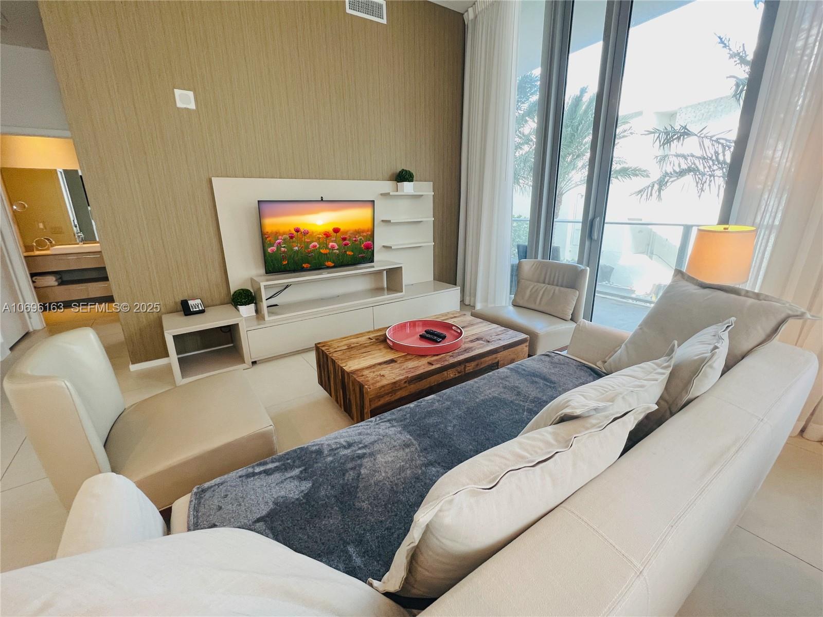 205 1 / 1  sq. ft. $ 2025-12-01 0 Photo