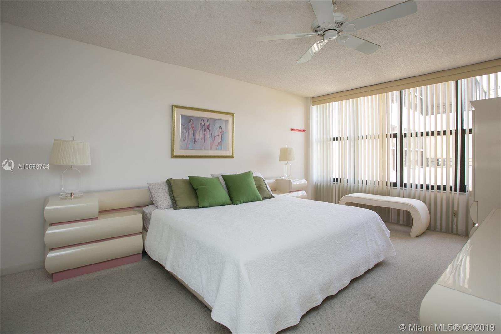 Photo of 2500 Parkview Dr #817, Hallandale, Florida, 33009 -