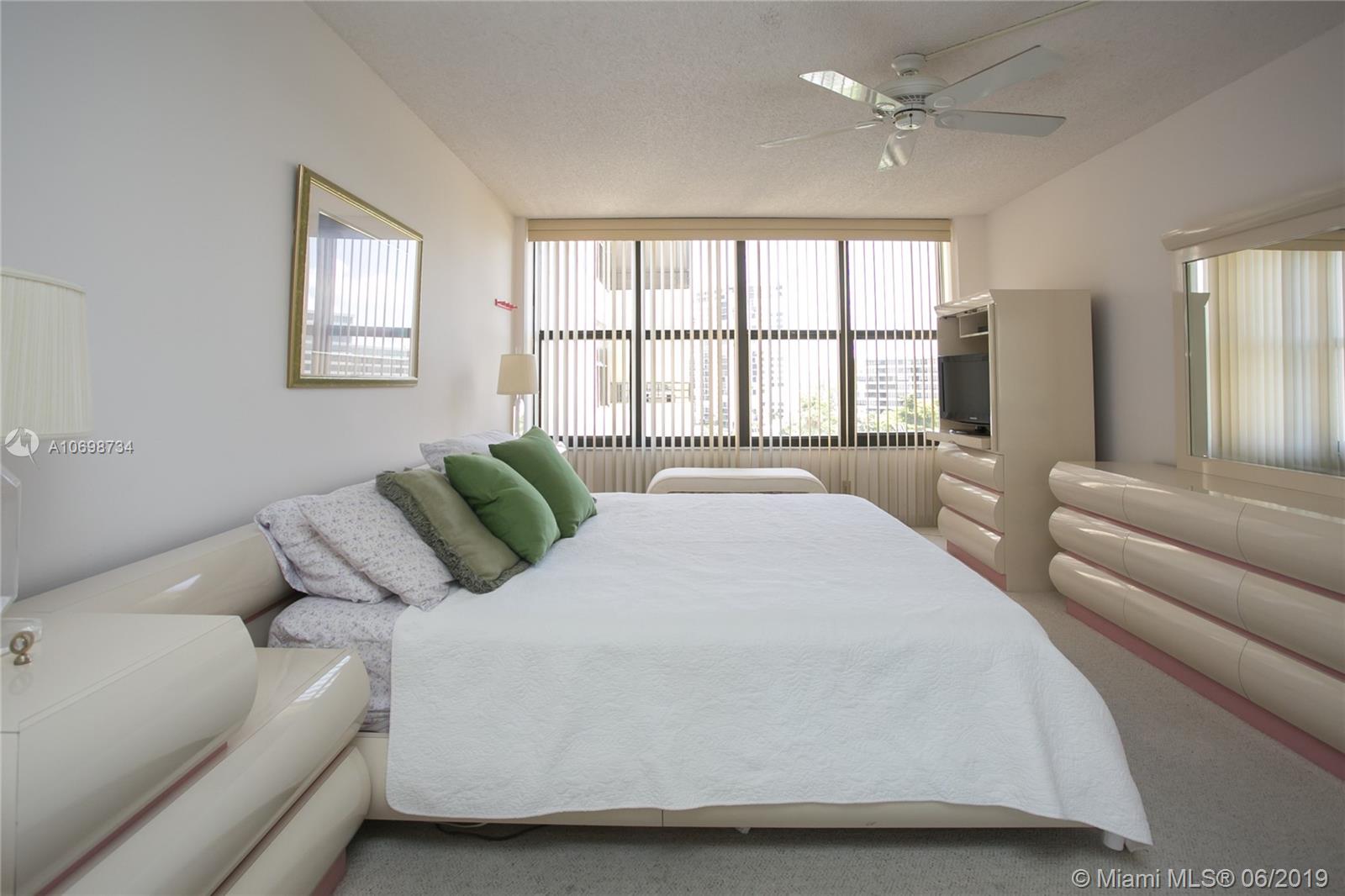 Photo of 2500 Parkview Dr #817, Hallandale, Florida, 33009 -
