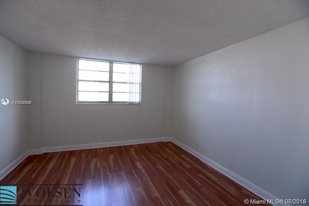 Photo of 19380 Collins Ave #807, Sunny Isles Beach, Florida, 33160 -