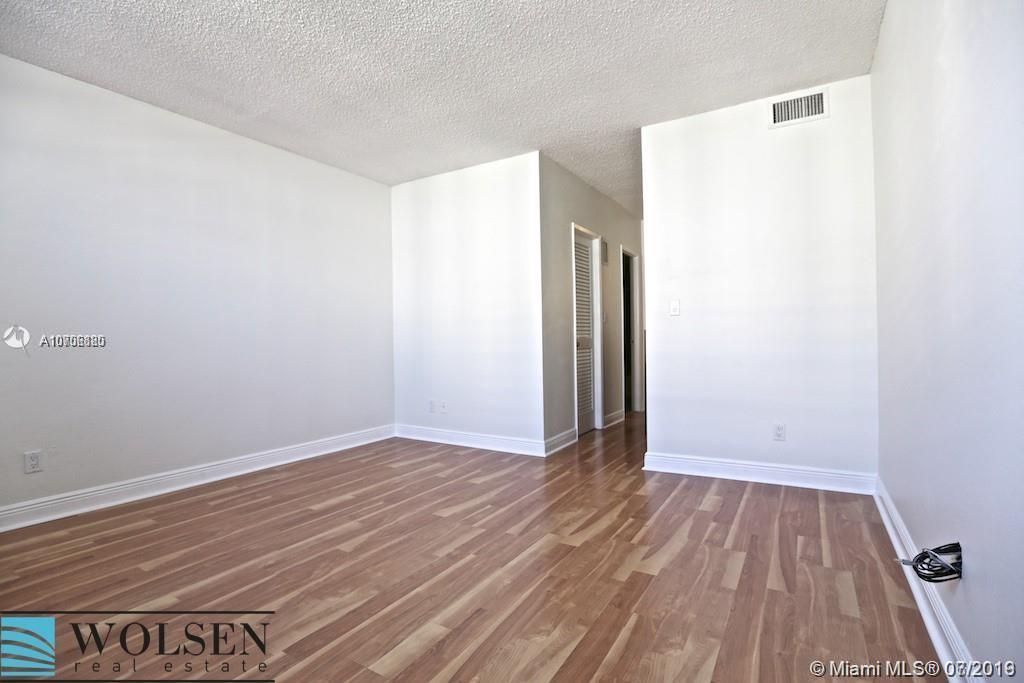 Photo of 19380 Collins Ave #807, Sunny Isles Beach, Florida, 33160 -