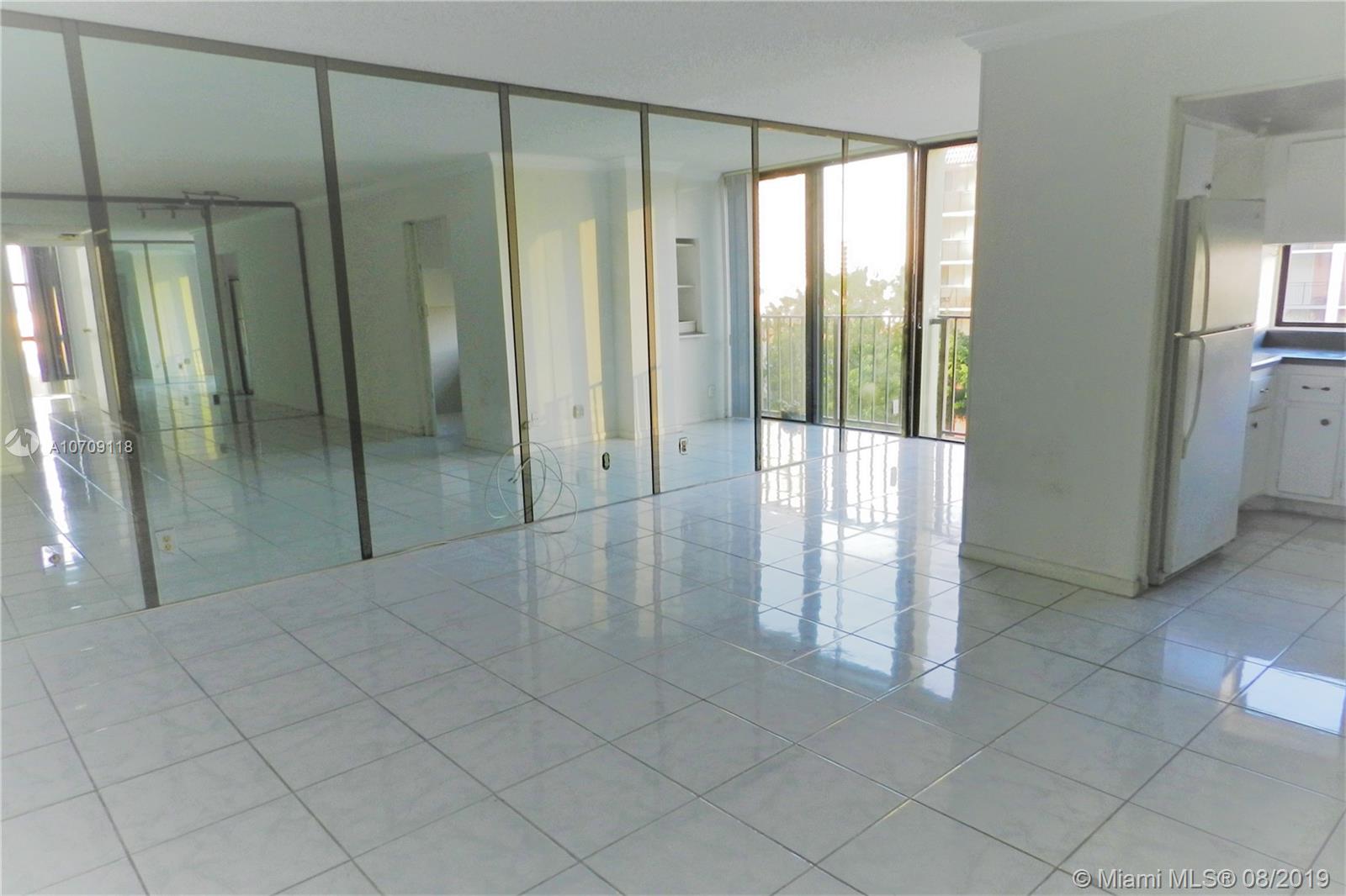 Photo of 17021 Bay Rd #414, Sunny Isles Beach, Florida, 33160 - Open balcony