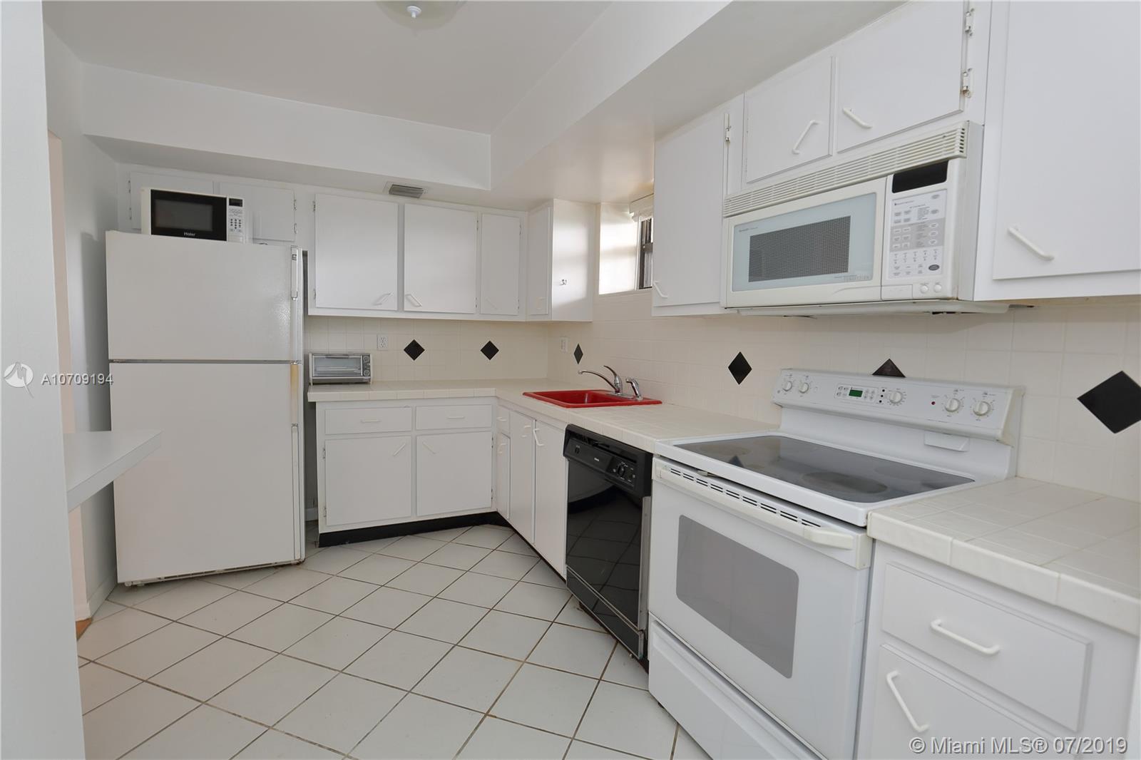 Photo of 500 Three Islands Blvd #M17, Hallandale, Florida, 33009 -