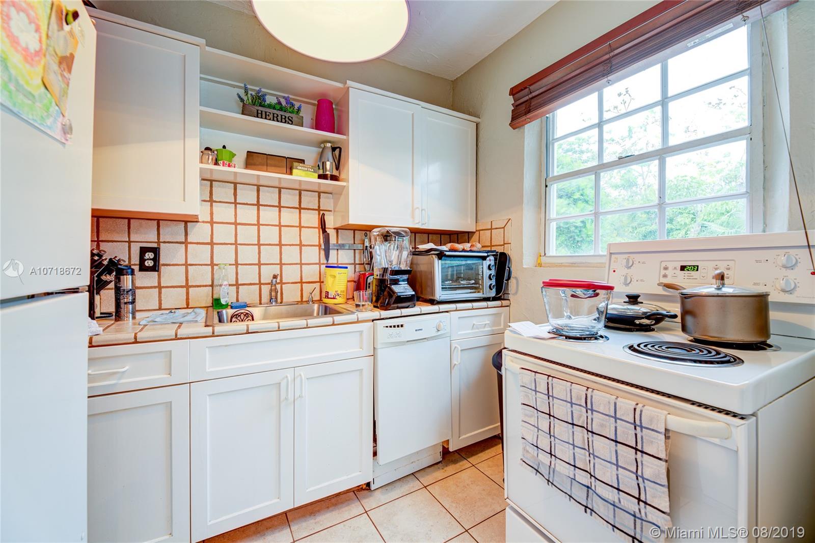 See details / 1901 sq. ft. $ 2019-08-05 0 Photo