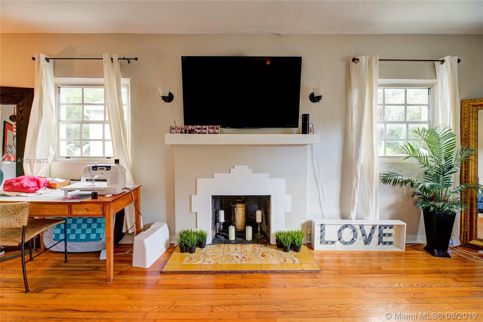 See details / 1901 sq. ft. $ 2019-08-05 0 Photo