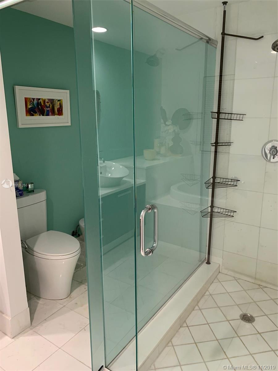 Photo of 2950 188th St #303, Aventura, Florida, 33180 - Master bathroom