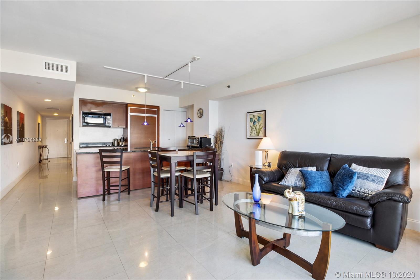 See details 4409 1 / 1 844 sq. ft. $ 2020-09-25 0 Photo