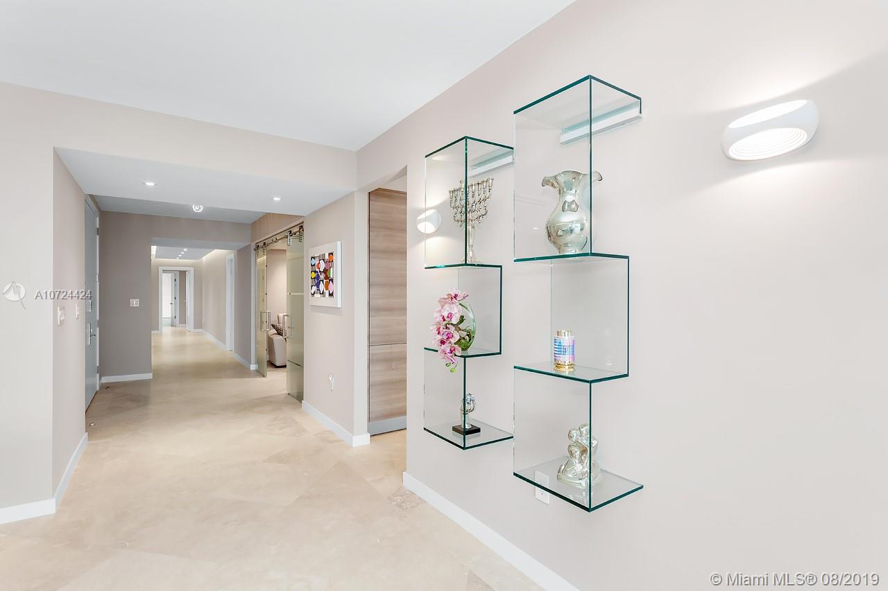 Photo of 20201 Country Club Dr #309, Aventura, Florida, 33180 -