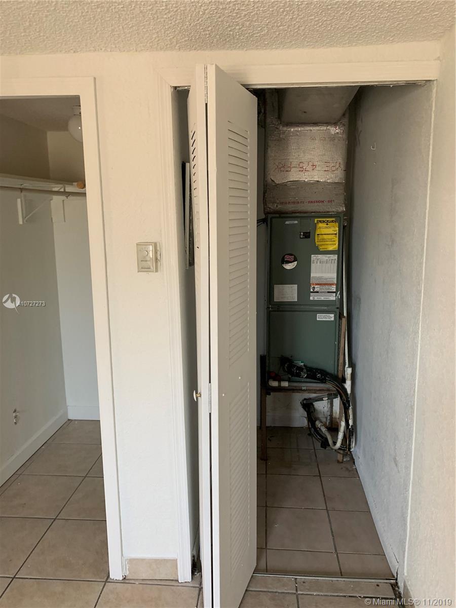 See details / 2901 sq. ft. $ 2019-08-21 0 Photo