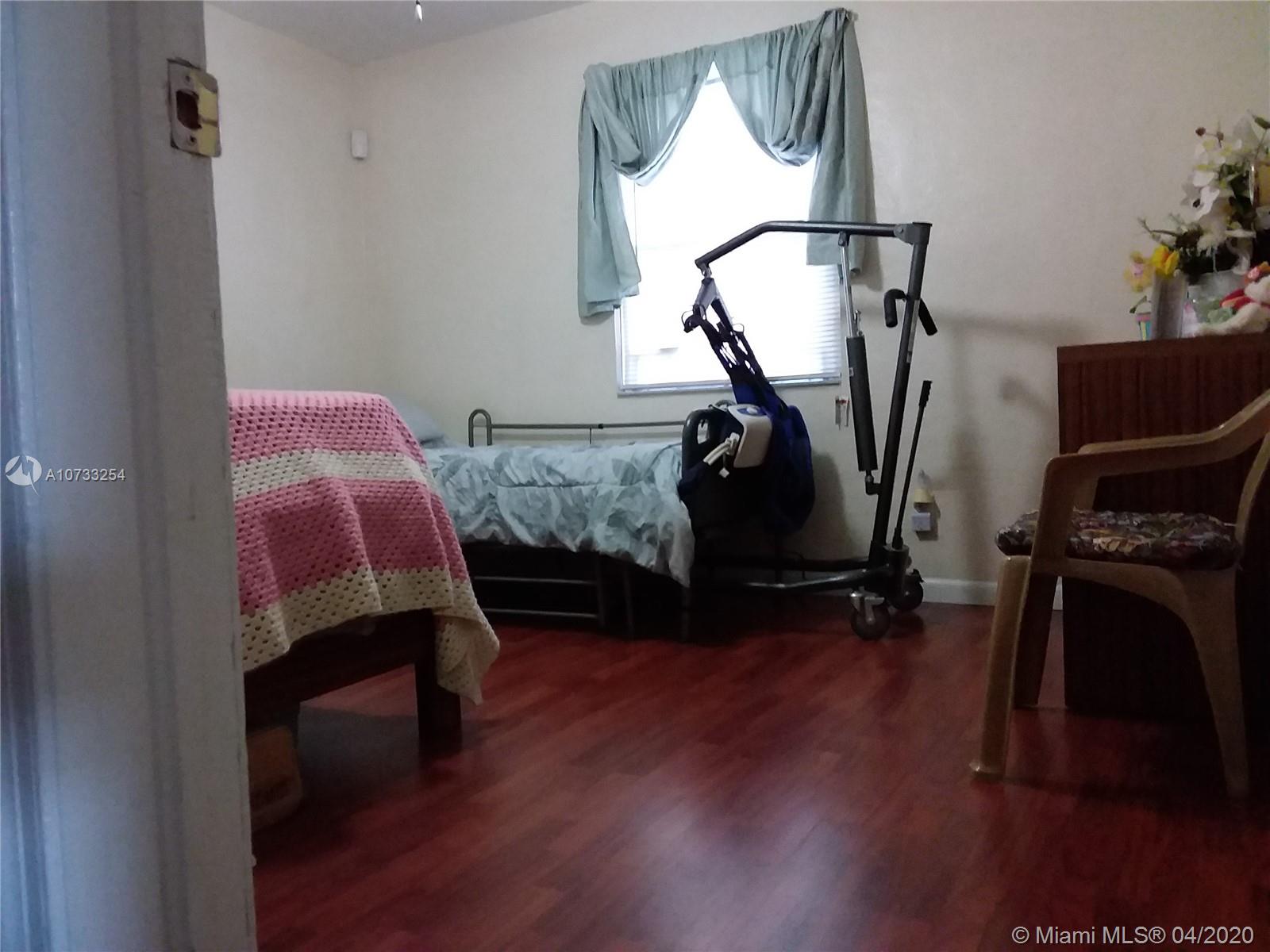 See details / 1736 sq. ft. $ 2019-09-03 0 Photo