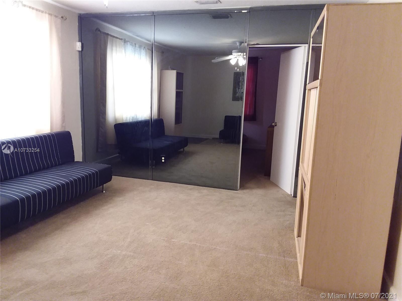 See details / 1736 sq. ft. $ 2019-09-03 0 Photo