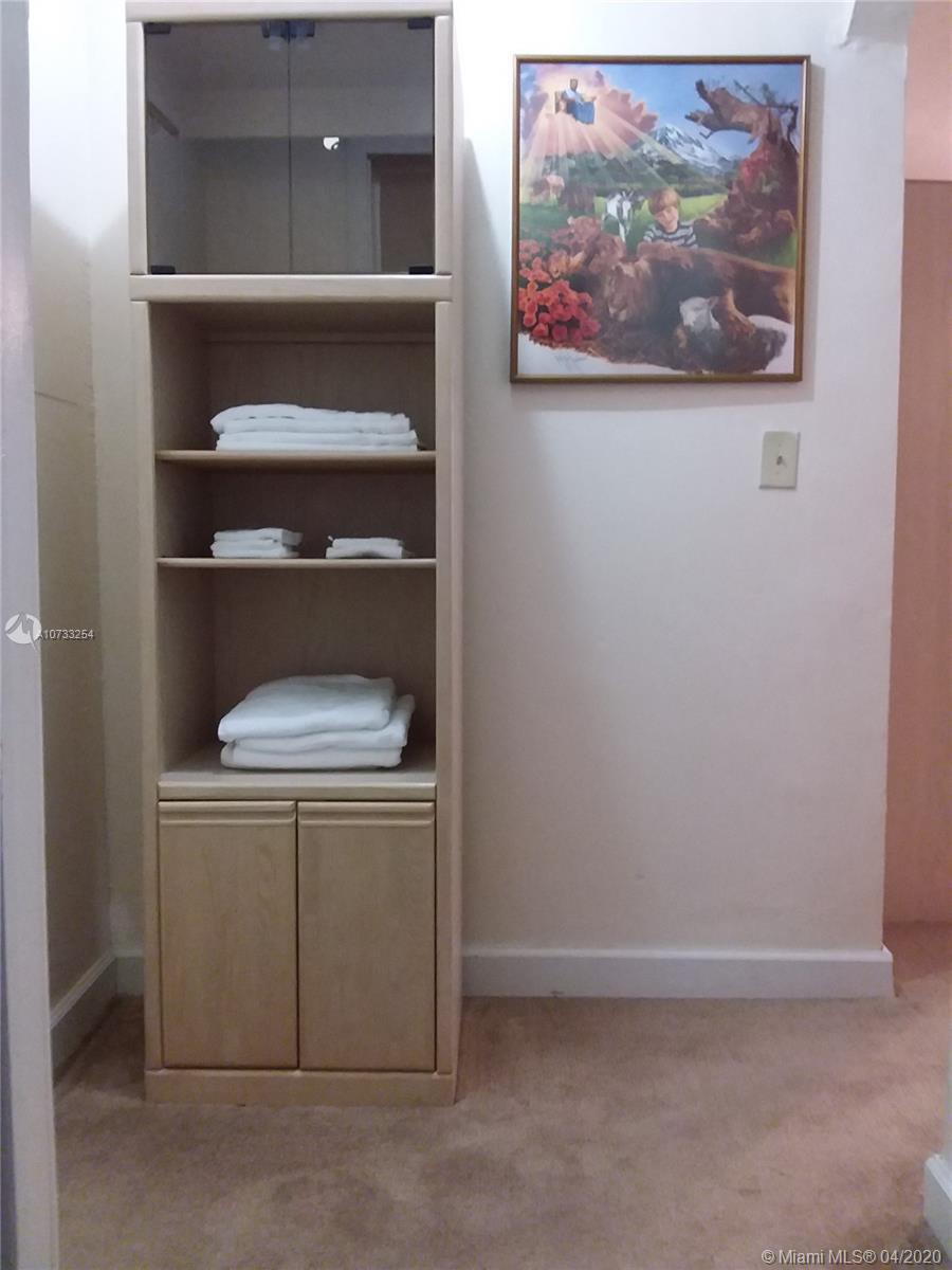 See details / 1736 sq. ft. $ 2019-09-03 0 Photo