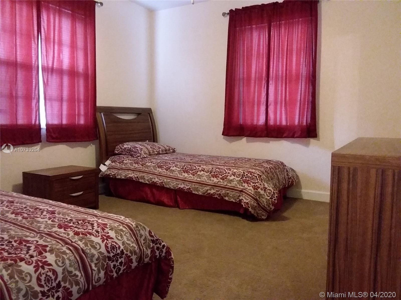 See details / 1736 sq. ft. $ 2019-09-03 0 Photo