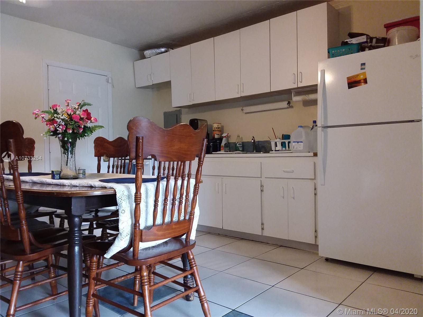 See details / 1736 sq. ft. $ 2019-09-03 0 Photo