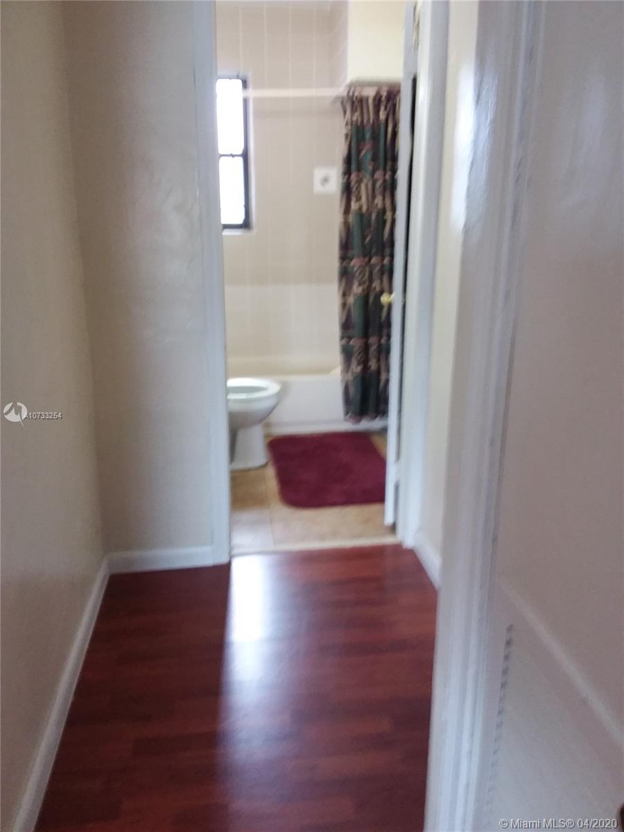 See details / 1736 sq. ft. $ 2019-09-03 0 Photo
