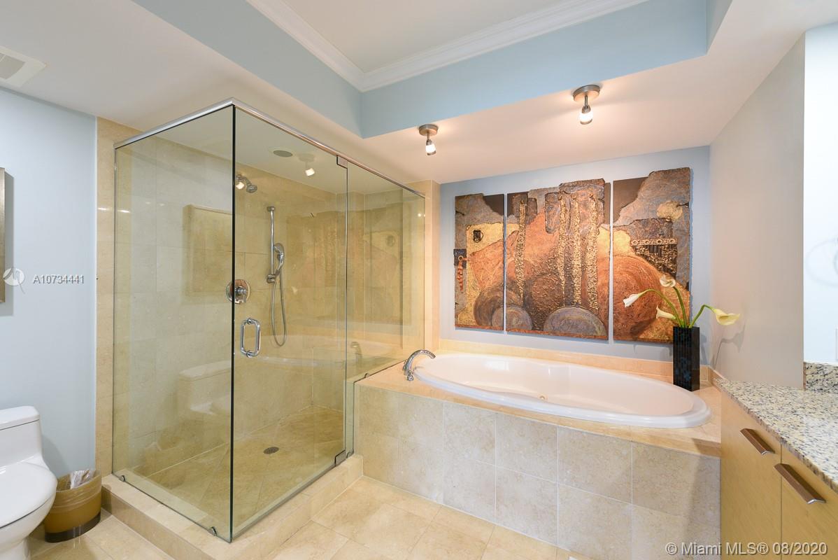 See details 3402 3 / 3 2065 sq. ft. $ 2020-08-04 0 Photo