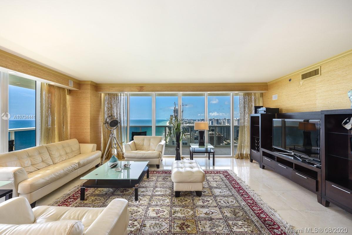 See details 3402 3 / 3 2065 sq. ft. $ 2020-08-04 0 Photo