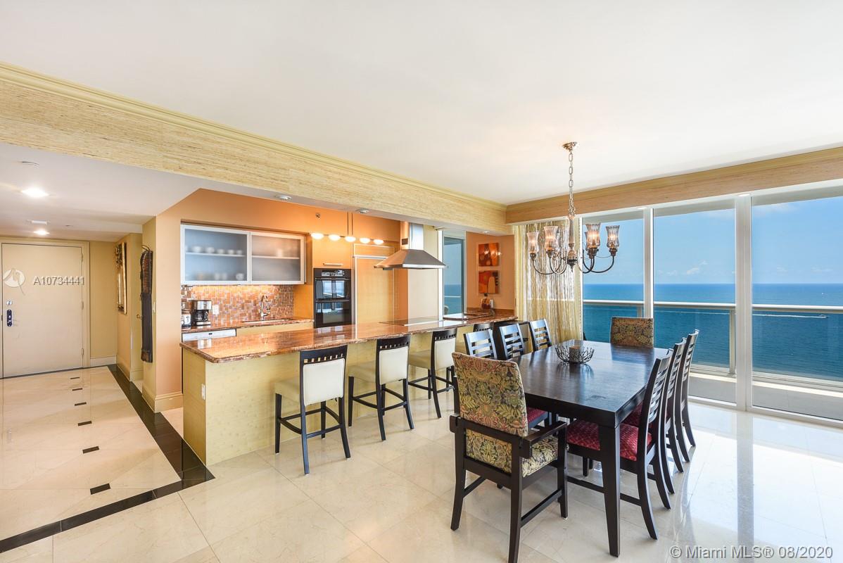 See details 3402 3 / 3 2065 sq. ft. $ 2020-08-04 0 Photo