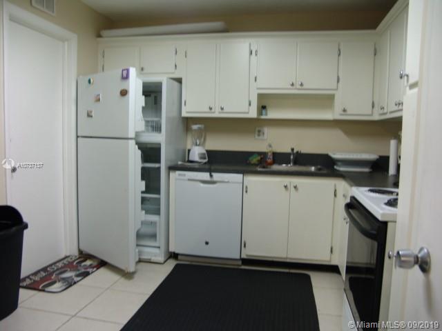 Photo of 3161 Ocean Dr #608, Hallandale, Florida, 33009 -