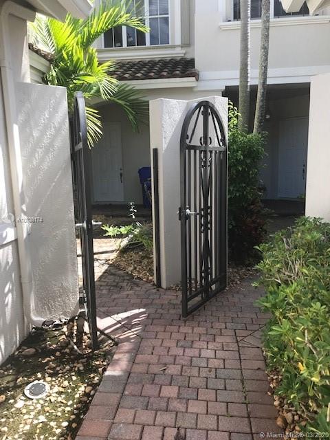 Photo of 978 Harbor Vw S #978, Hollywood, Florida, 33019 -