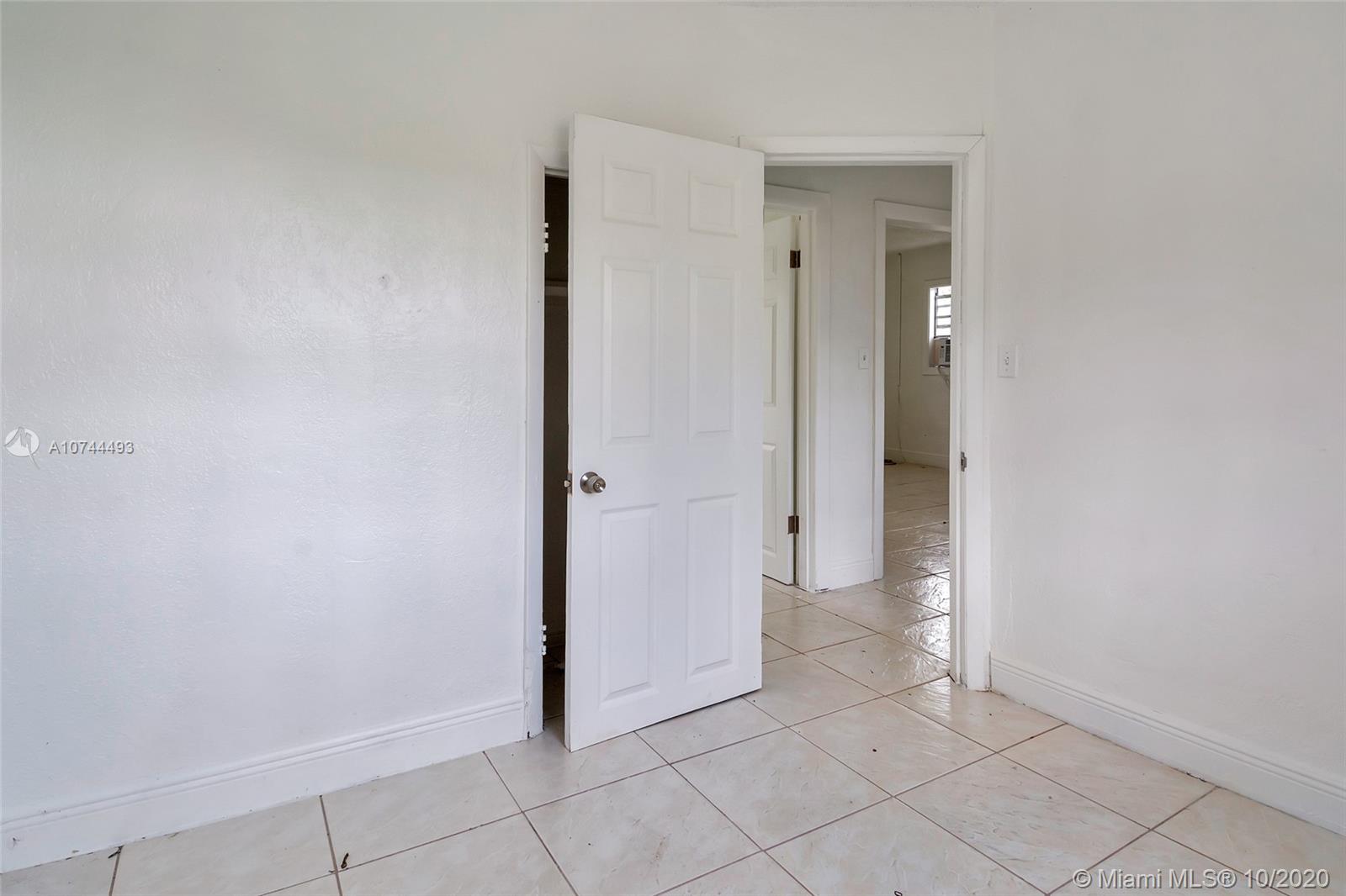 See details / 1156 sq. ft. $ 2021-01-21 0 Photo