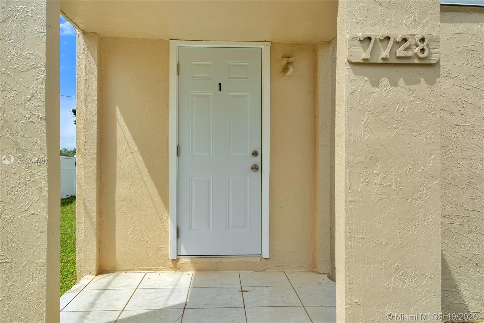 See details / 1156 sq. ft. $ 2021-01-21 0 Photo