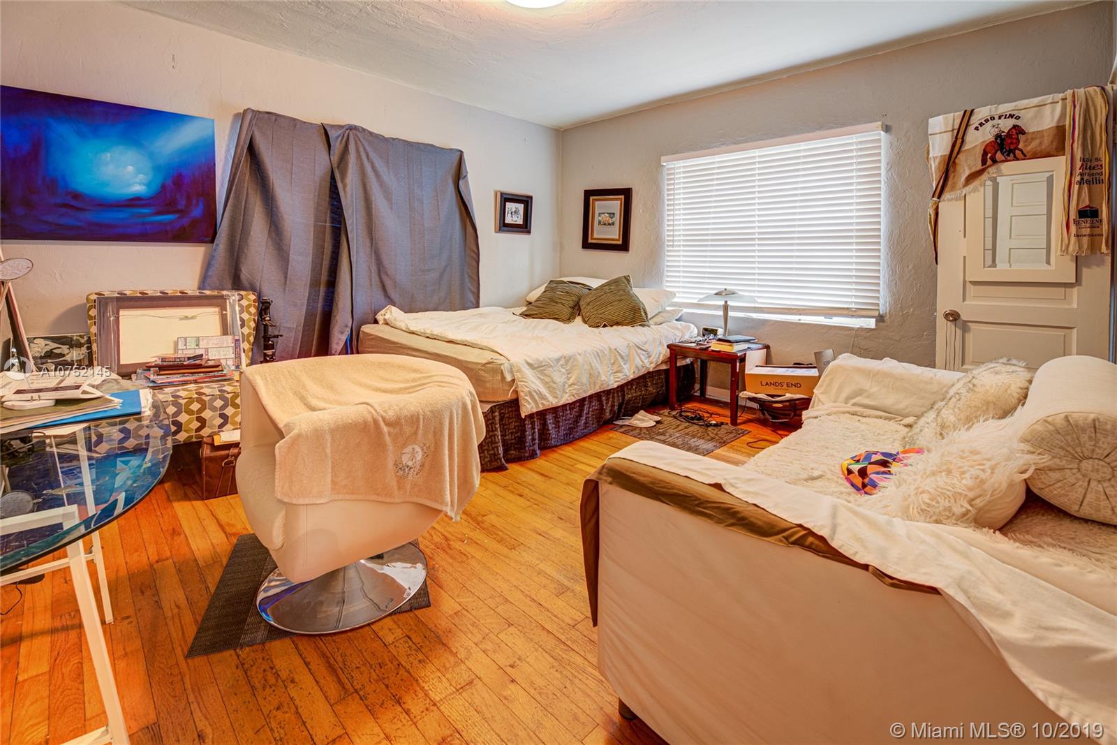 See details / sq. ft. $ 2019-10-07 0 Photo