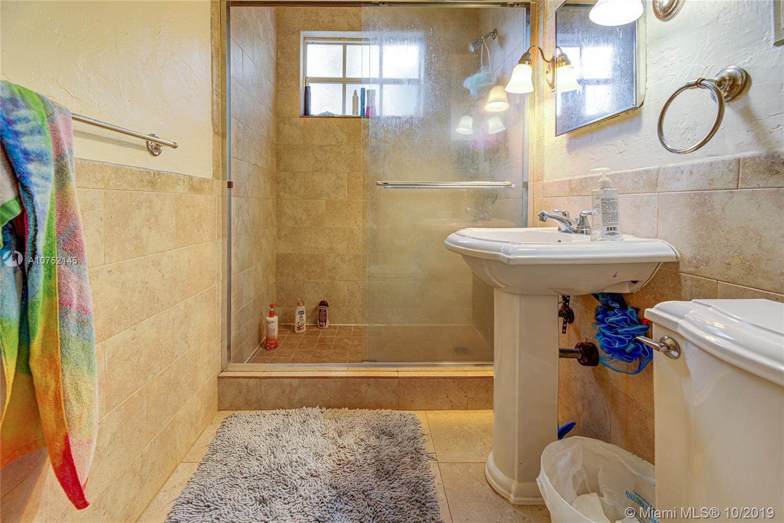 See details / sq. ft. $ 2019-10-07 0 Photo