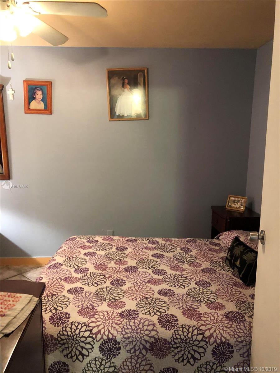 See details / 1712 sq. ft. $ 2019-10-28 0 Photo