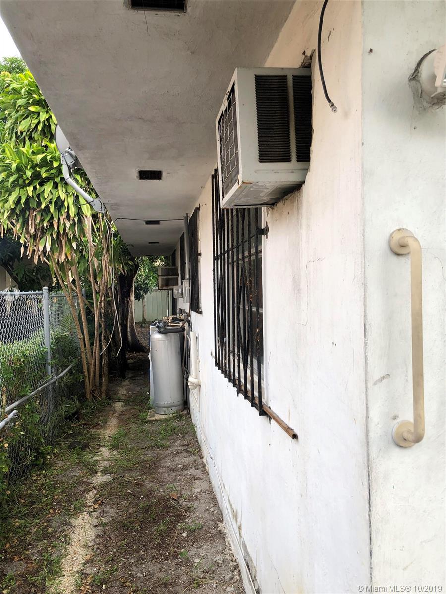 See details / 1712 sq. ft. $ 2019-10-28 0 Photo