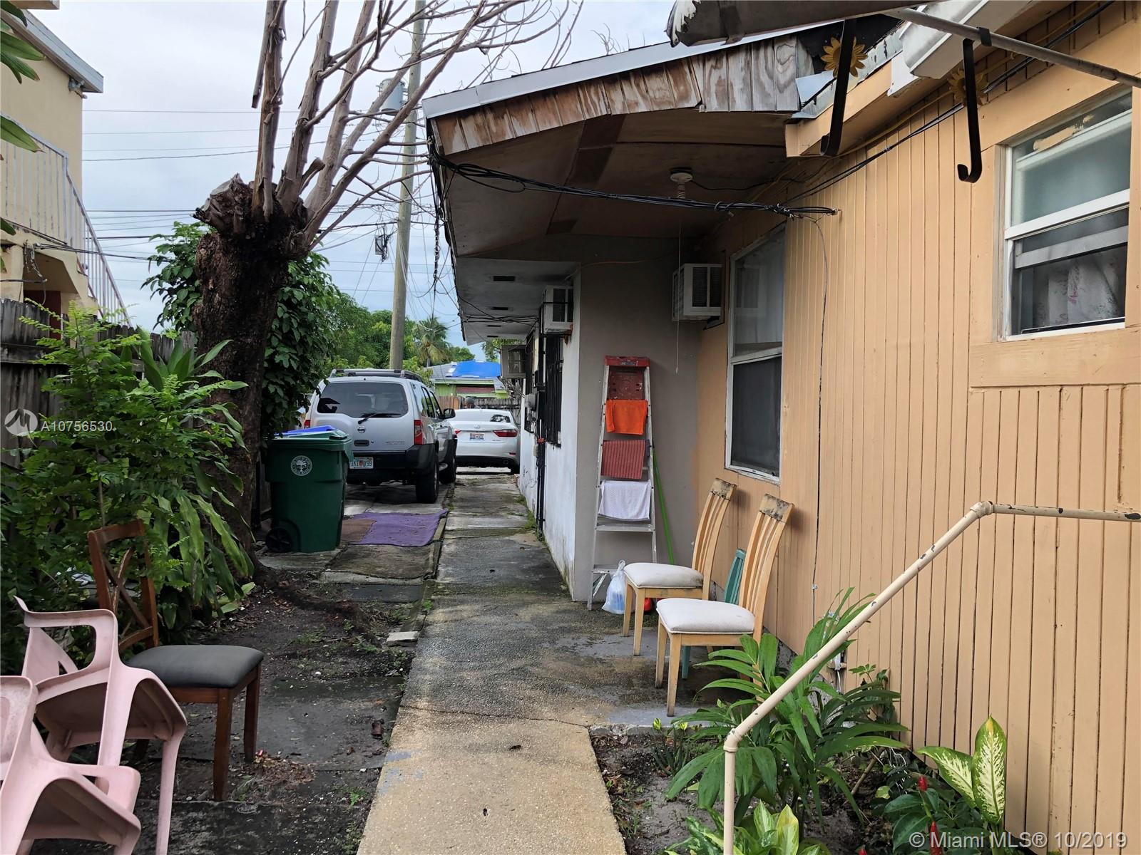 See details / 1712 sq. ft. $ 2019-10-28 0 Photo