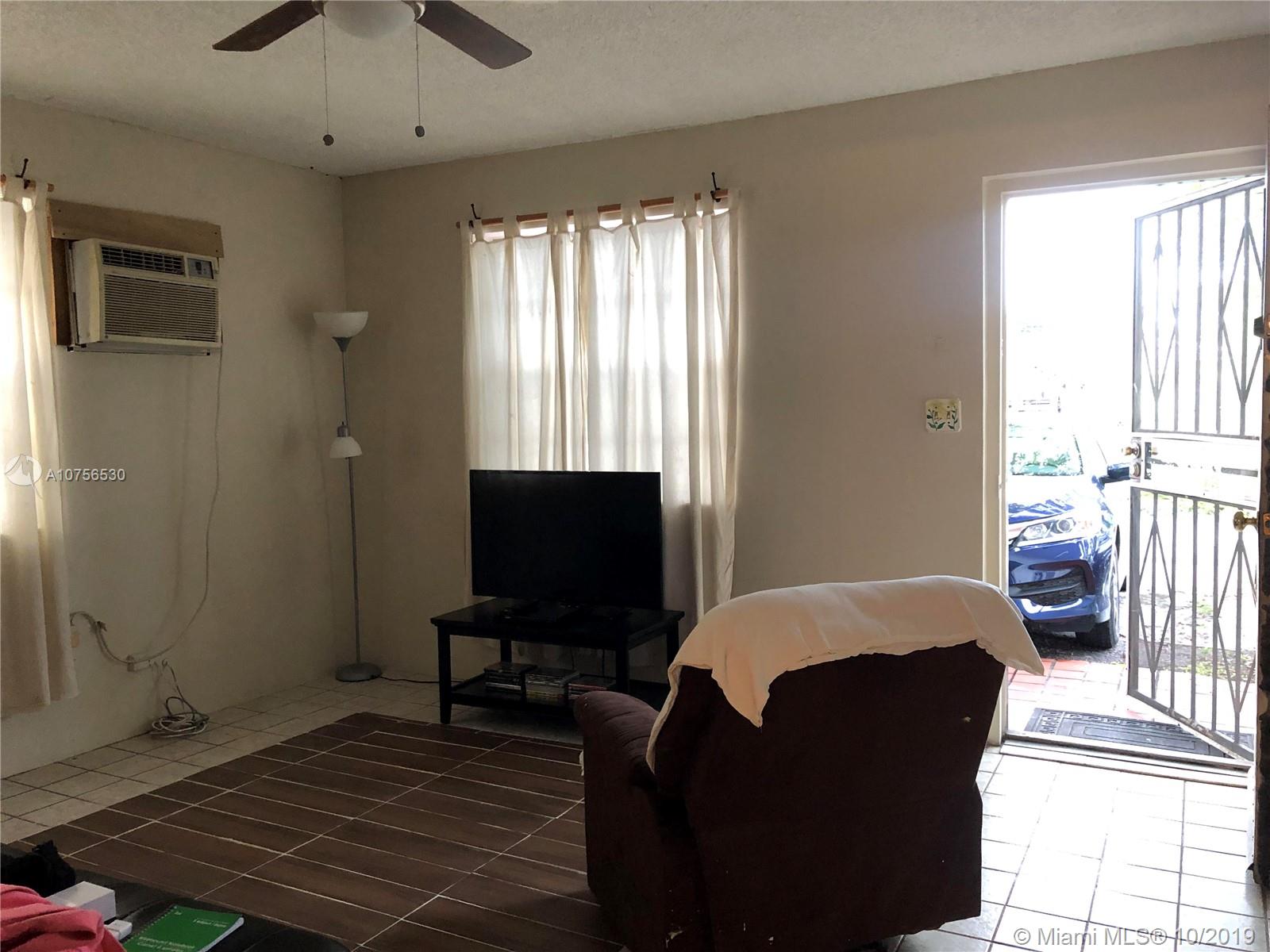 See details / 1712 sq. ft. $ 2019-10-28 0 Photo