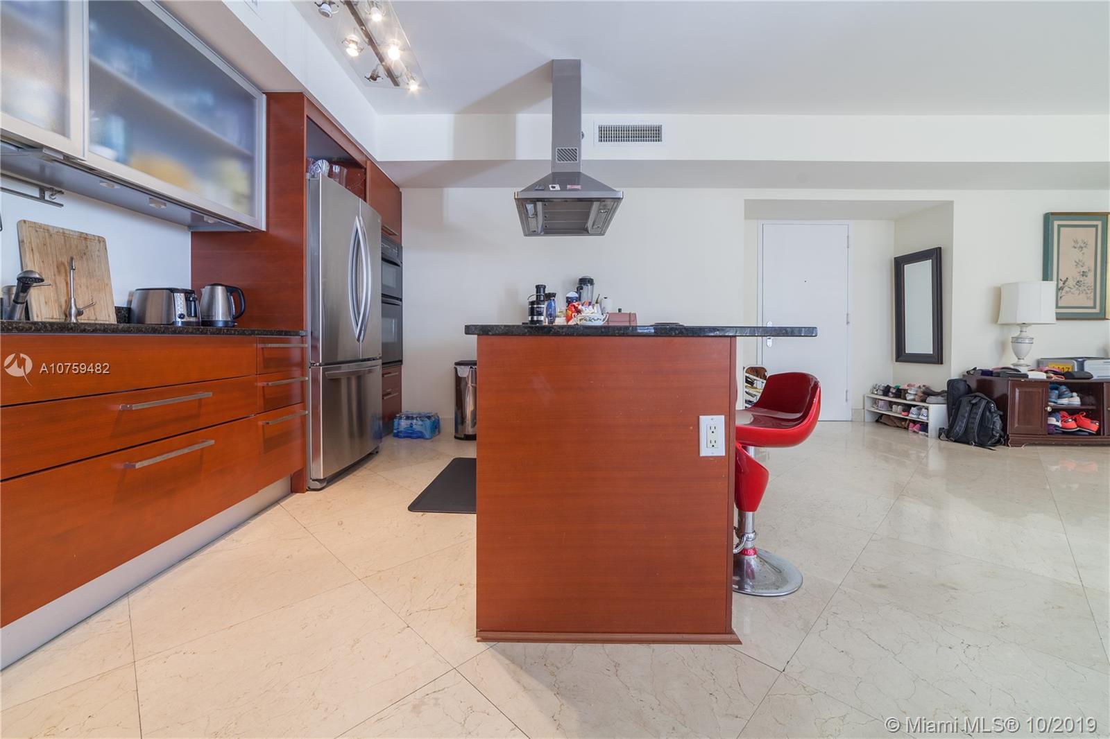 Ver detalles 3305 2 / 2 1782 sq. ft. $ 2021-05-03 0 foto